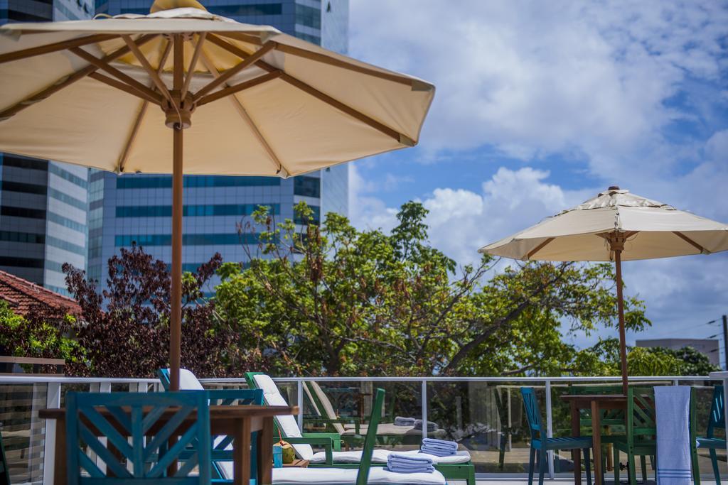 Hotel Luzeiros Recife Exteriör bild Rooftop pool at the hotel