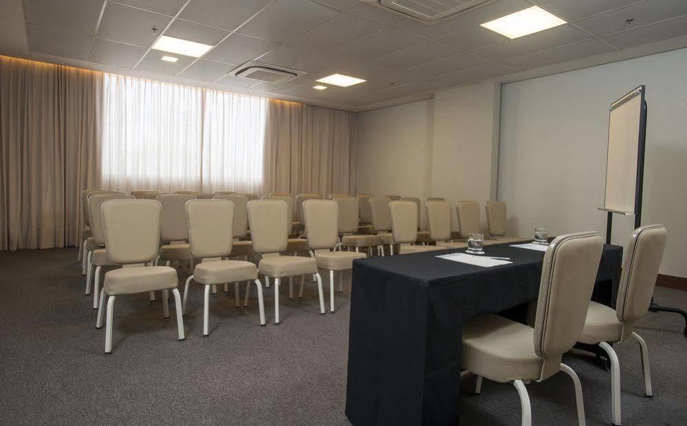 Hotel Luzeiros Recife Exteriör bild Meeting room